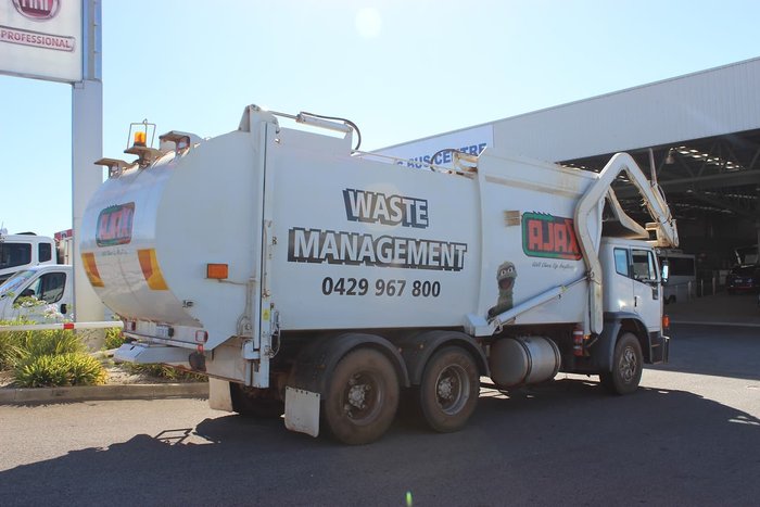 2005 IVECO ACCO WHITE