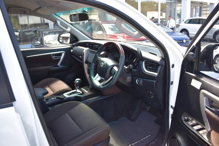 2015 Toyota Fortuner GXL GUN156R 4X4 Dual Range White