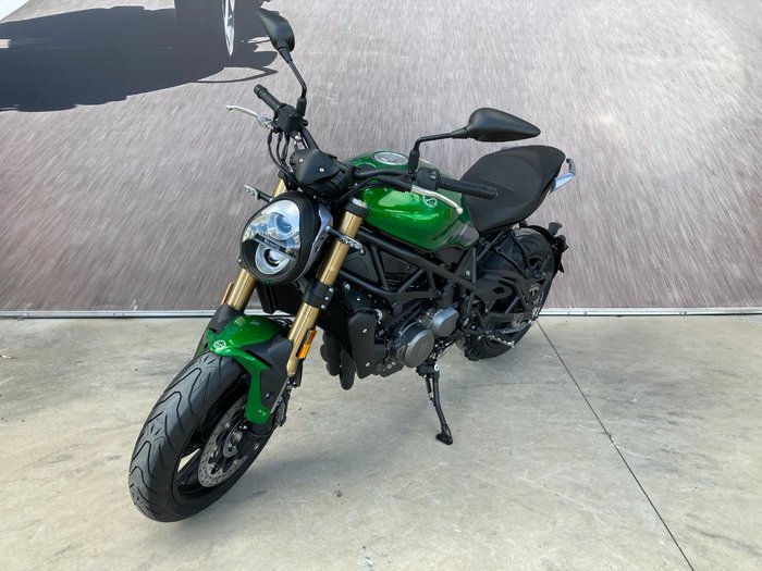 2021 Benelli 2021 Benelli 750CC 752S Road Green