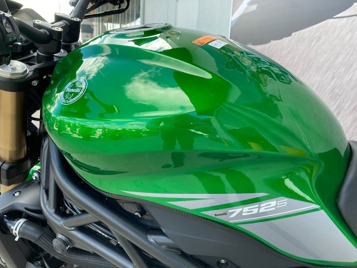2021 Benelli 2021 Benelli 750CC 752S Road Green