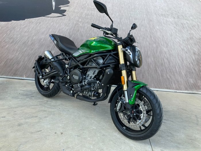 2021 Benelli 2021 Benelli 750CC 752S Road Green