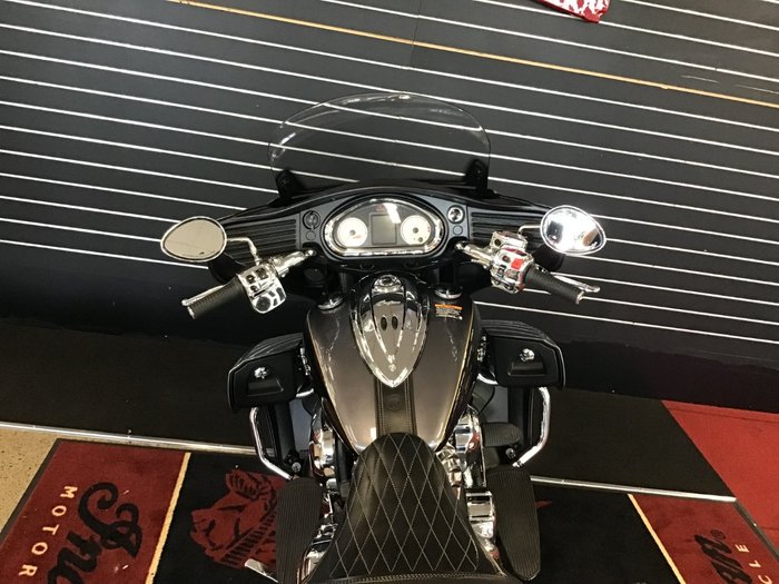 2016 Indian ROADMASTER THUNDER BLACK
