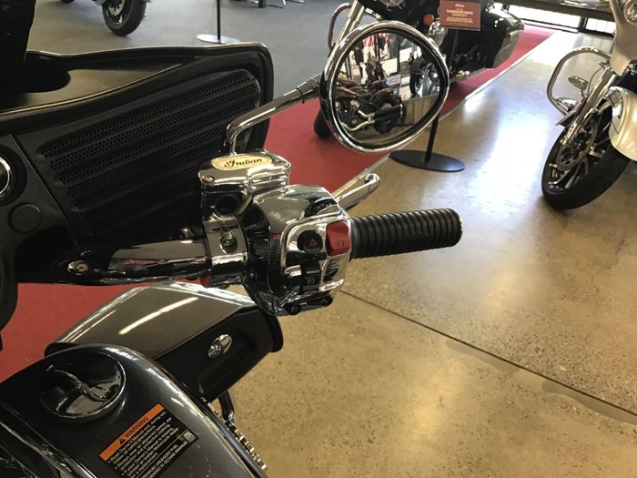 2016 Indian ROADMASTER THUNDER BLACK