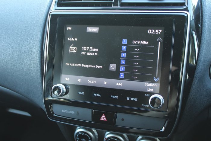 2019 Mitsubishi ASX ES XD MY20 White