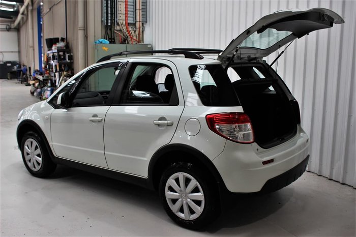 2009 Suzuki SX4 GYB 4X4 On Demand White