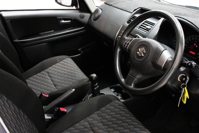 2009 Suzuki SX4 GYB 4X4 On Demand White