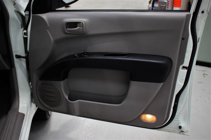 2007 Mitsubishi Triton GL ML MY07 White