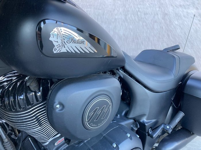 2019 Indian CHIEFTAIN DARK HORSE BLACK ThunderBLACKSmoke