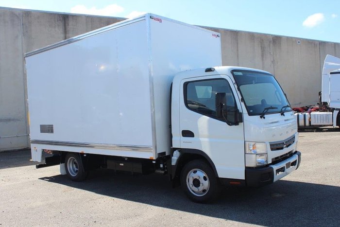 2021 FUSO CANTER 515 White
