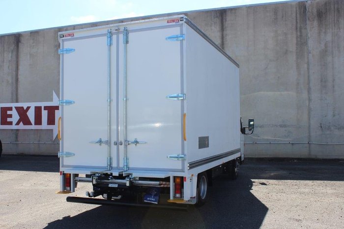 2021 FUSO CANTER 515 White