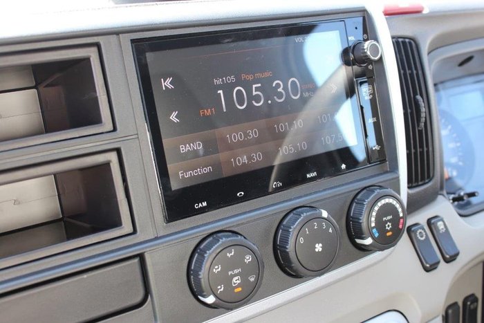 2021 FUSO CANTER 515 White