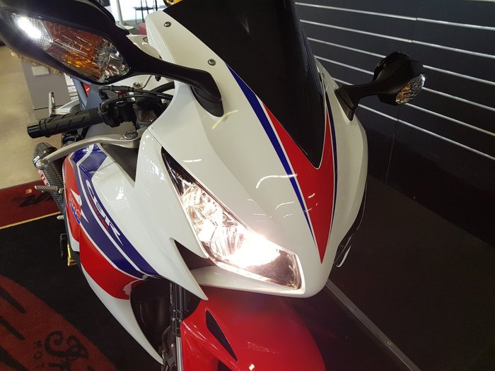 2015 Honda CBR1000RR (FIREBLADE) Red
