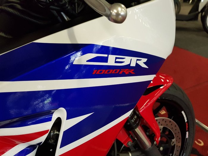 2015 Honda CBR1000RR (FIREBLADE) Red