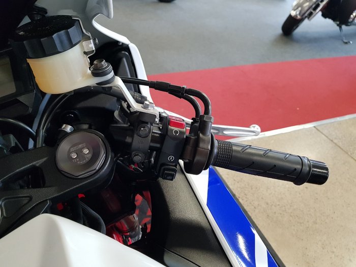 2015 Honda CBR1000RR (FIREBLADE) Red