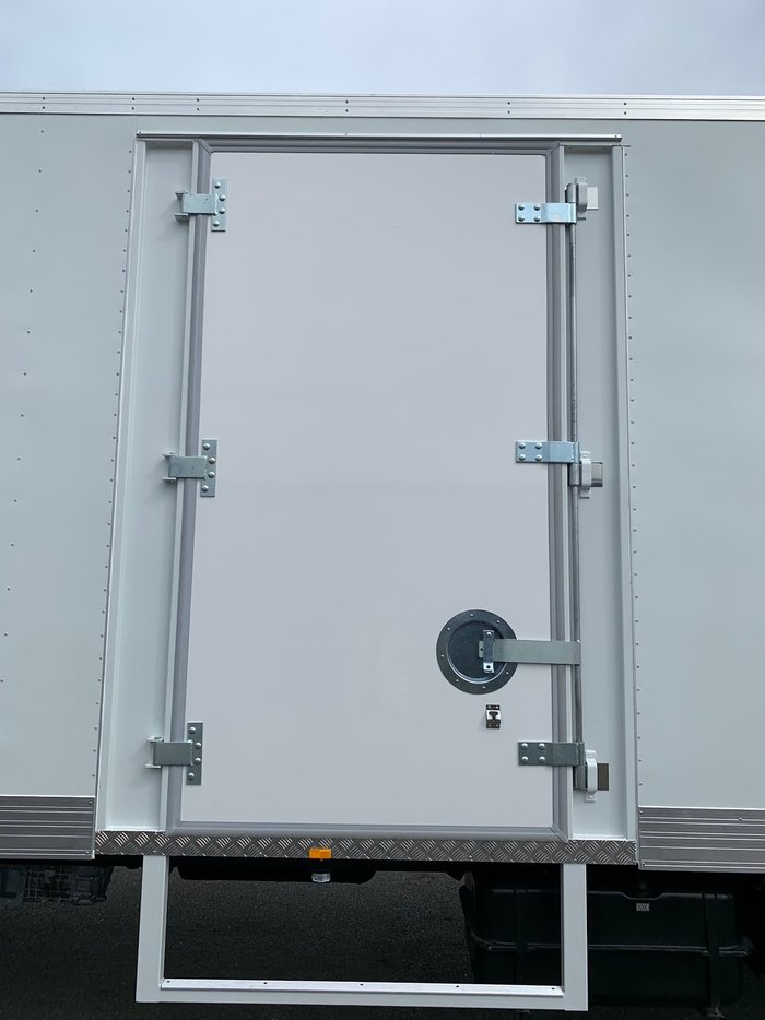 2021 FUSO FIGHTER 1227 White