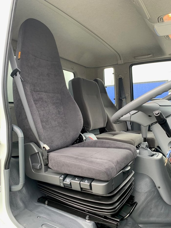 2021 FUSO FIGHTER 1227 White