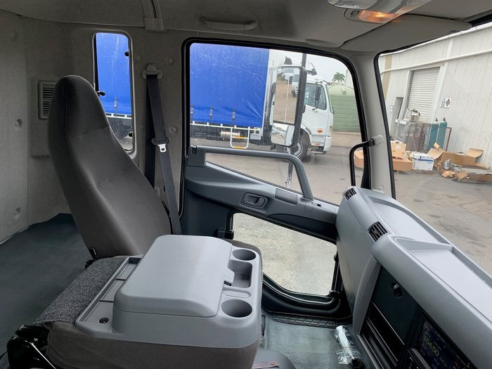 2021 FUSO FIGHTER 1227 White