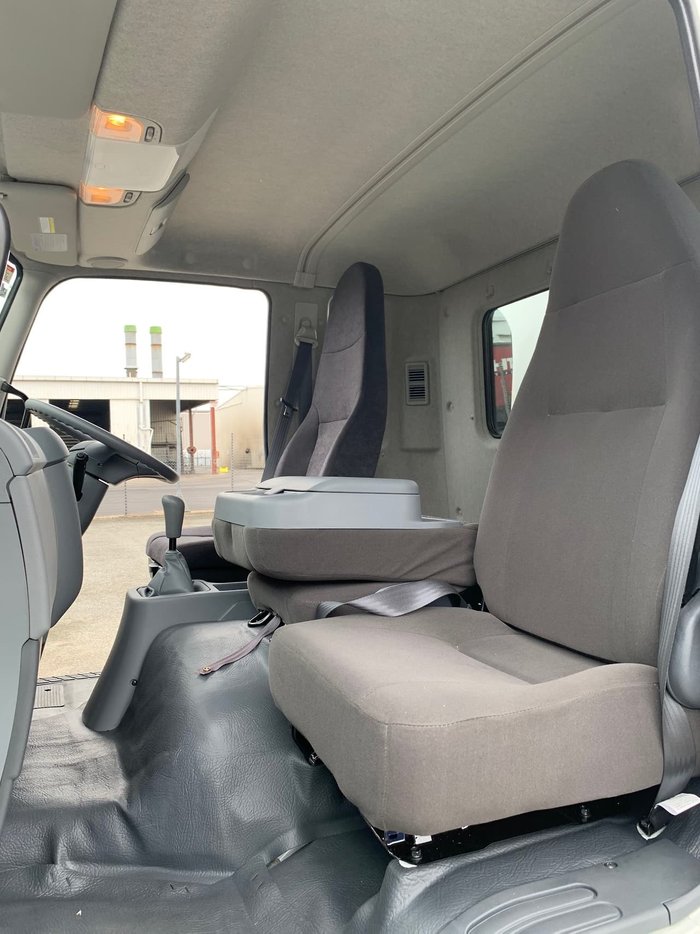 2021 FUSO FIGHTER 1227 White