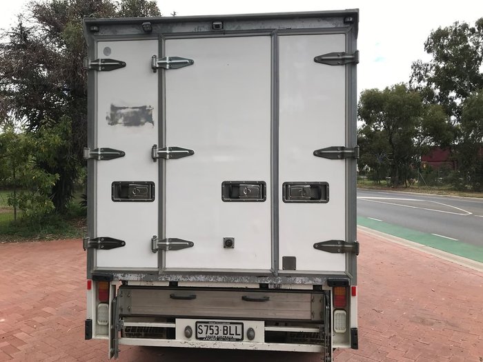 2016 FUSO FEB21E White