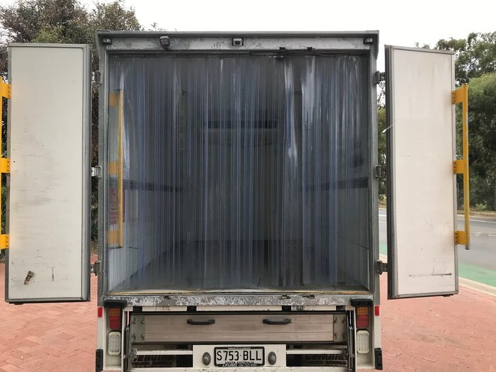 2016 FUSO FEB21E White