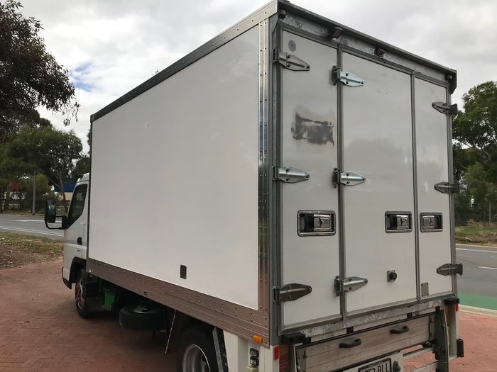 2016 FUSO FEB21E White