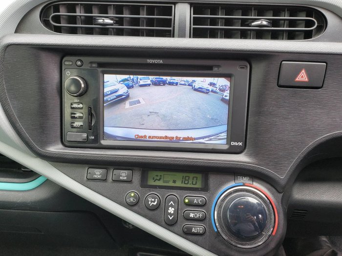 2012 Toyota Prius C NHP10R Graphite