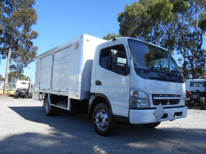2010 FUSO CANTER 4.0T White