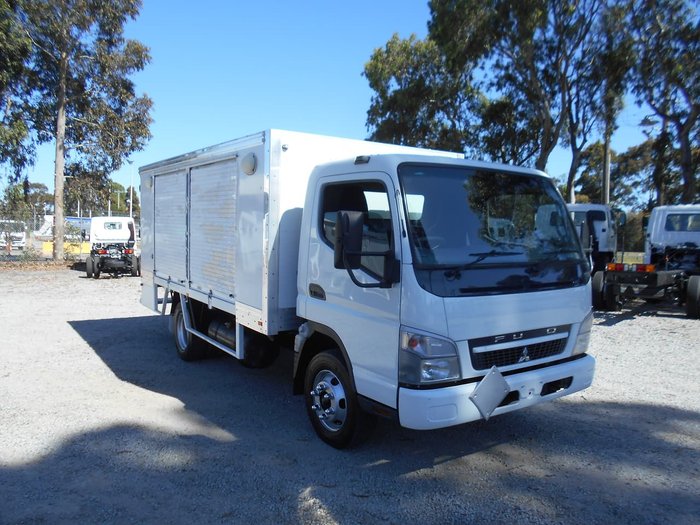2010 FUSO CANTER 4.0T White