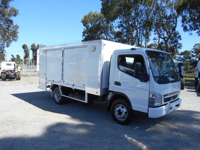 2010 FUSO CANTER 4.0T White