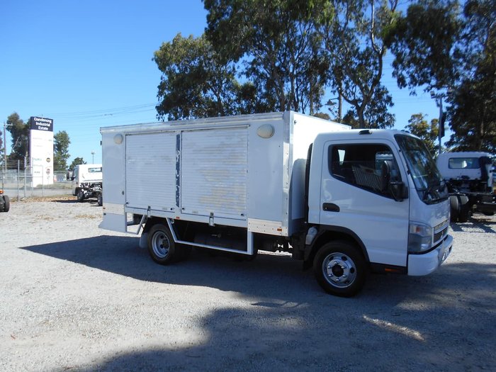 2010 FUSO CANTER 4.0T White