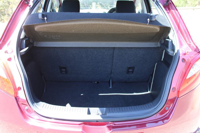 2011 Mazda 2 Neo DE Series 1 MY11 Red