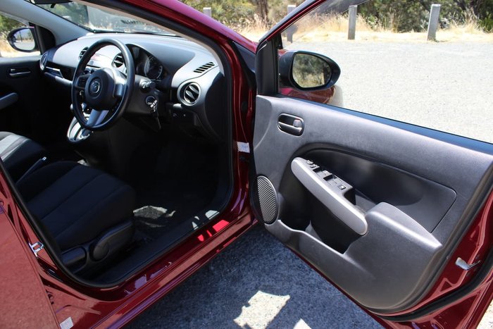 2011 Mazda 2 Neo DE Series 1 MY11 Red