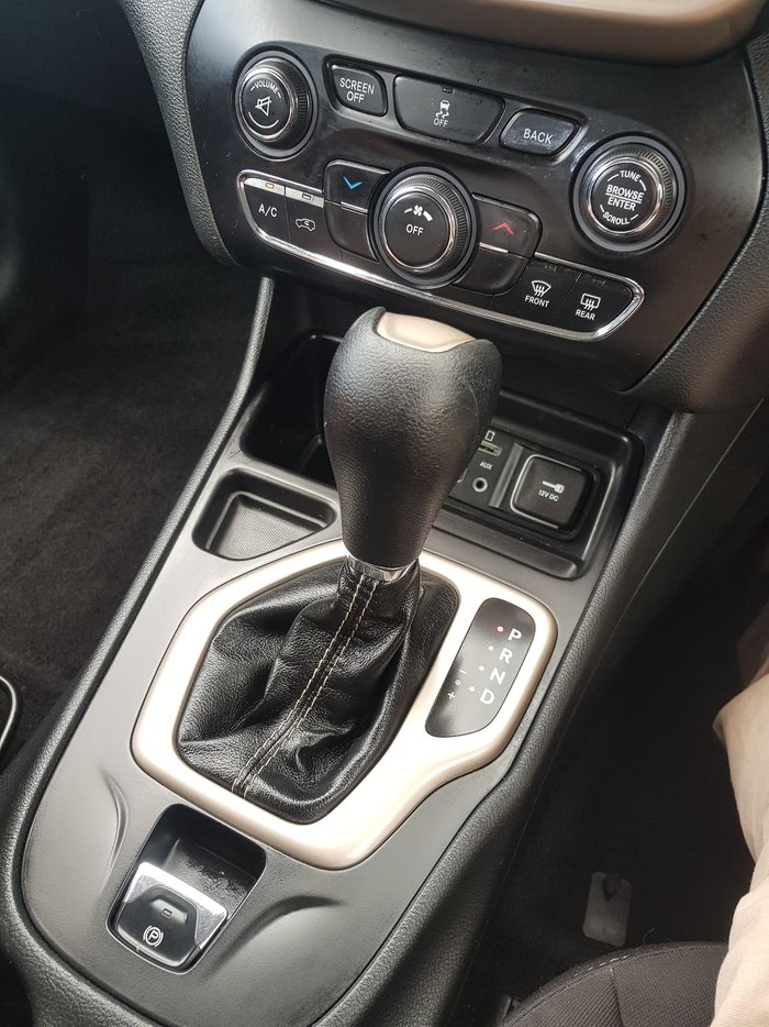 2015 Jeep Cherokee Sport KL MY15 Grey