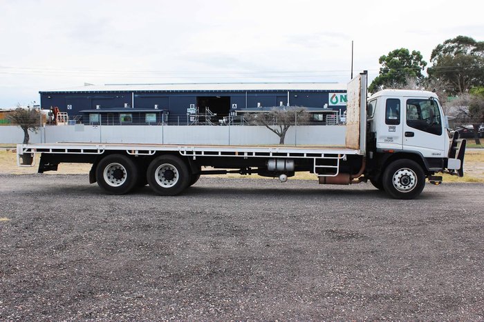 2002 ISUZU FVL1400 WHITE