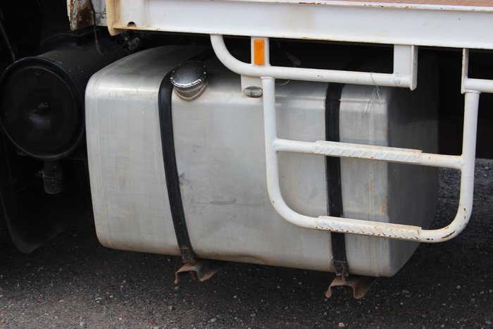 2002 ISUZU FVL1400 WHITE