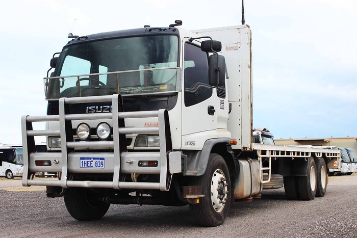 2002 ISUZU FVL1400 WHITE