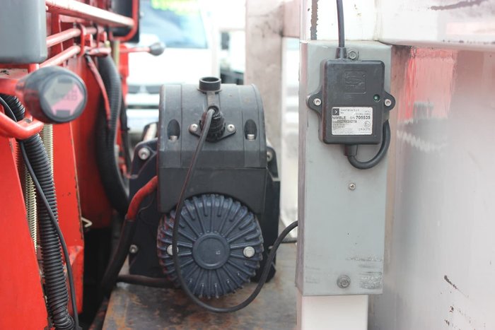 2010 HINO FM 2630 WHITE