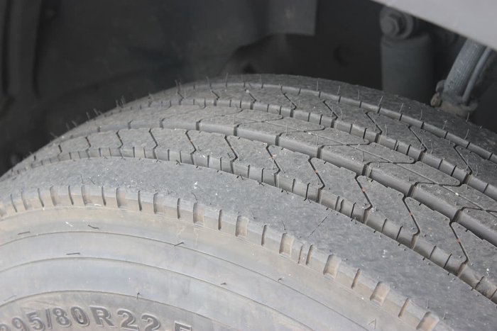 2010 HINO FM 2630 WHITE