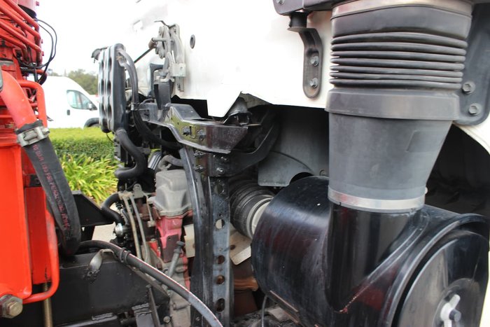 2010 HINO FM 2630 WHITE