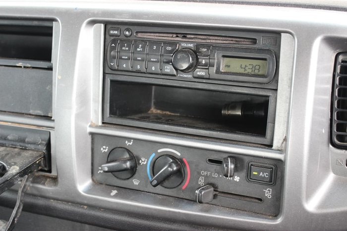 2010 HINO FM 2630 WHITE