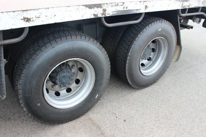 2010 HINO FM 2630 WHITE