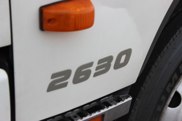 2010 HINO FM 2630 WHITE