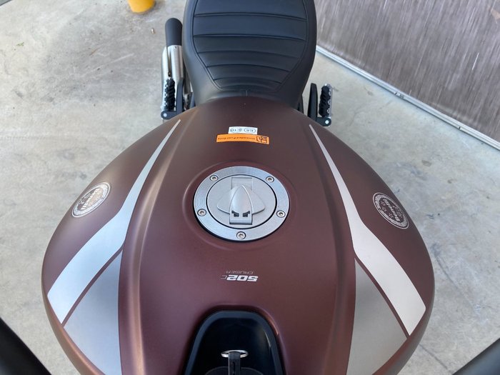 2021 Benelli 502C Red