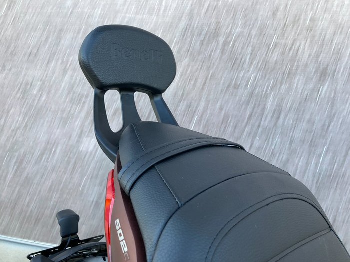 2021 Benelli 502C Red