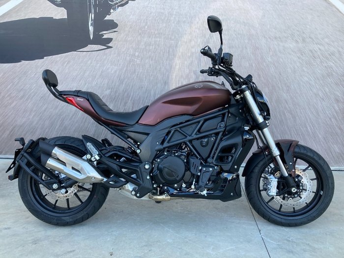 2021 Benelli 502C Red