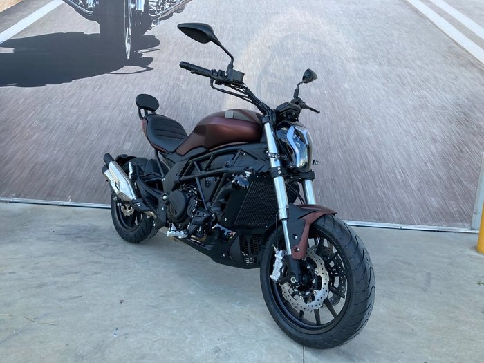 2021 Benelli 502C Red