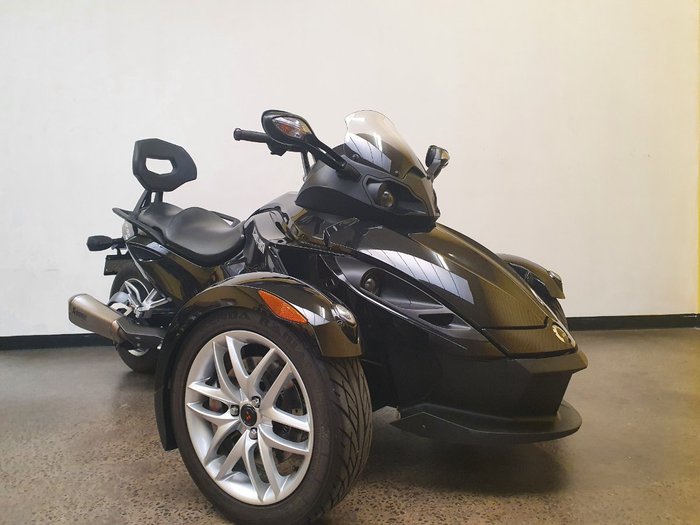 2014 BRP SPYDER Black