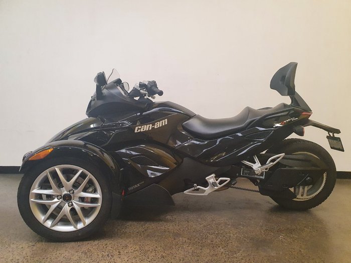 2014 BRP SPYDER Black