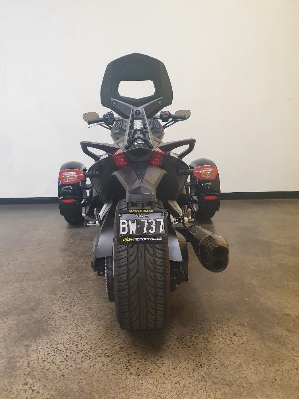 2014 BRP SPYDER Black