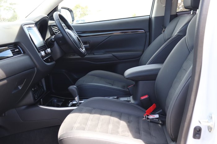 2019 Mitsubishi Outlander LS ZL MY20 White